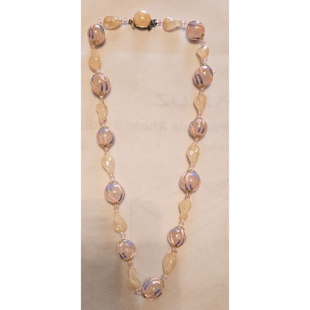 Vintage HONG‎ KONG Pink and Blue 24" Beaded Necklace - round clasp - very nice - Picture 2 of 12